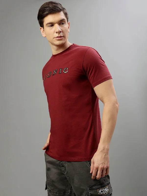 Iconic Men Red Solid Round Neck Short Sleeves T-Shirt