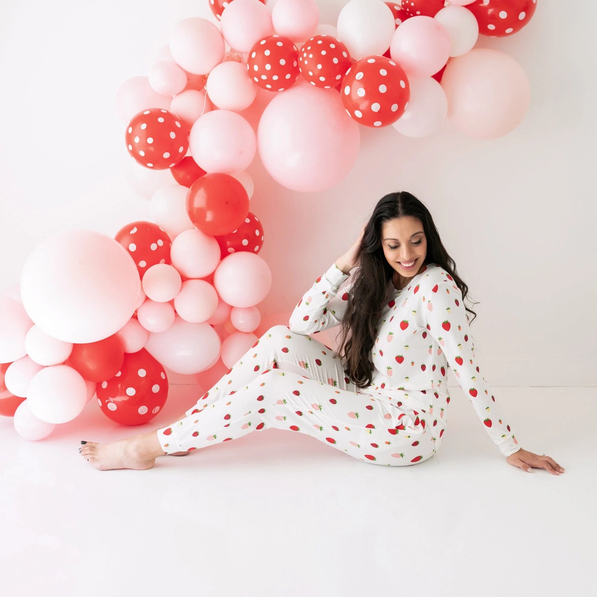 Women's Jogger Pajama Set in Strawberry